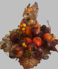 FALL SQUIRREL- Be Thankful