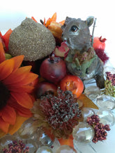 FALL SQUIRRLES -Happiness