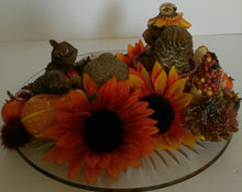 FALL SQUIRRLES -Happiness