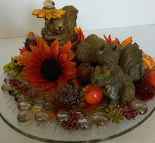 FALL SQUIRRLES -Happiness