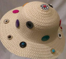 BUTTUN-  Buttons Girls Hat